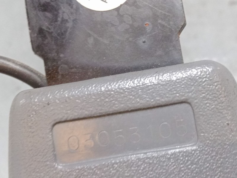 Recambio de anclaje cinturon delantero derecho para kia carnival ii (gq) 2.9 crdi referencia OEM IAM   