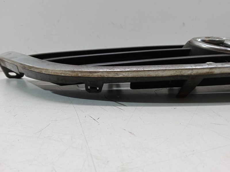 Recambio de rejillas capo para toyota avensis (_t22_) 1.6 vvt-i (zzt220_) referencia OEM IAM   