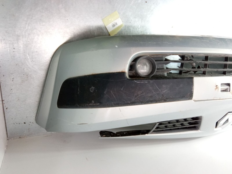Recambio de paragolpes delantero para renault megane ii (bm0/1_, cm0/1_) 1.9 dci (bm0g, cm0g) referencia OEM IAM   