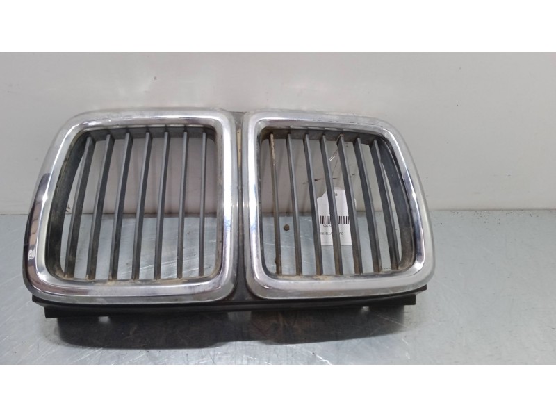 Recambio de rejillas capo para bmw 730 i referencia OEM IAM   