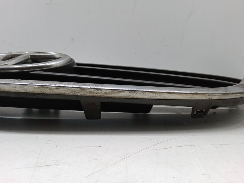 Recambio de rejillas capo para toyota avensis (_t22_) 1.6 vvt-i (zzt220_) referencia OEM IAM   