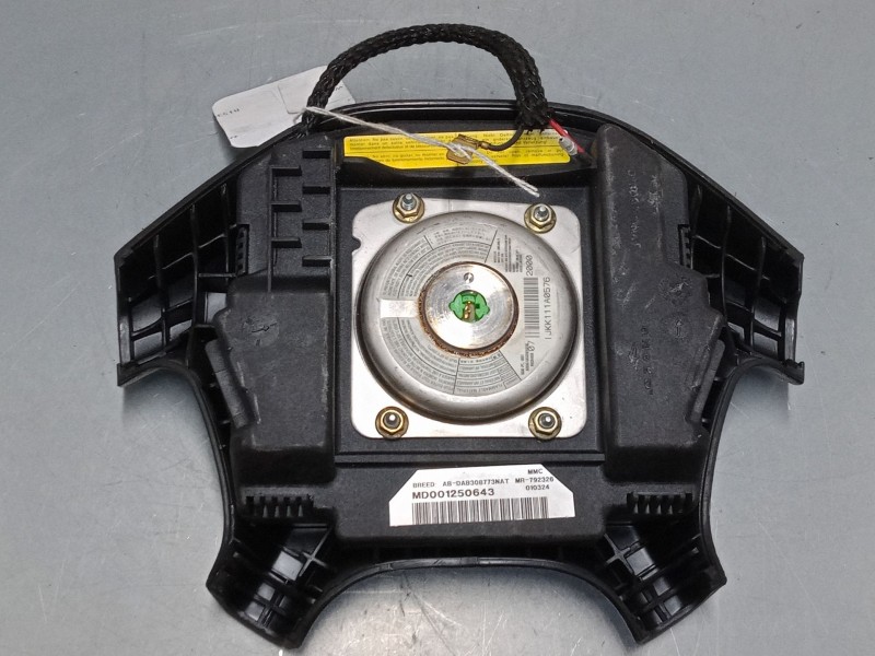 Recambio de airbag volante para mitsubishi montero io i (h6_w, h7_w) 1.8 gdi (h66w, h76w) referencia OEM IAM MD001250643  