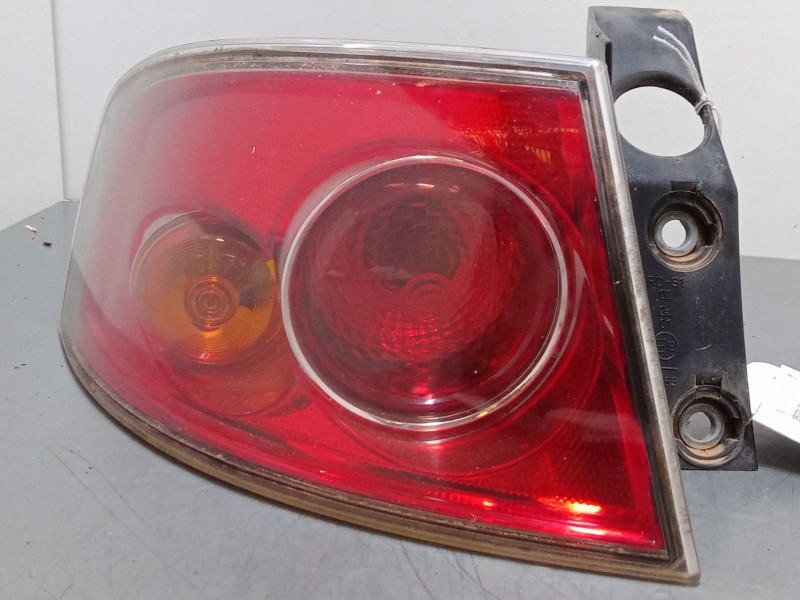 Recambio de piloto trasero izquierdo para seat ibiza iii (6l1) 1.4 16v referencia OEM IAM   