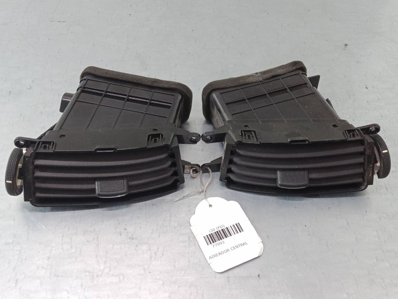 Recambio de aireador central para hyundai i30 (fd) 1.4 referencia OEM IAM   