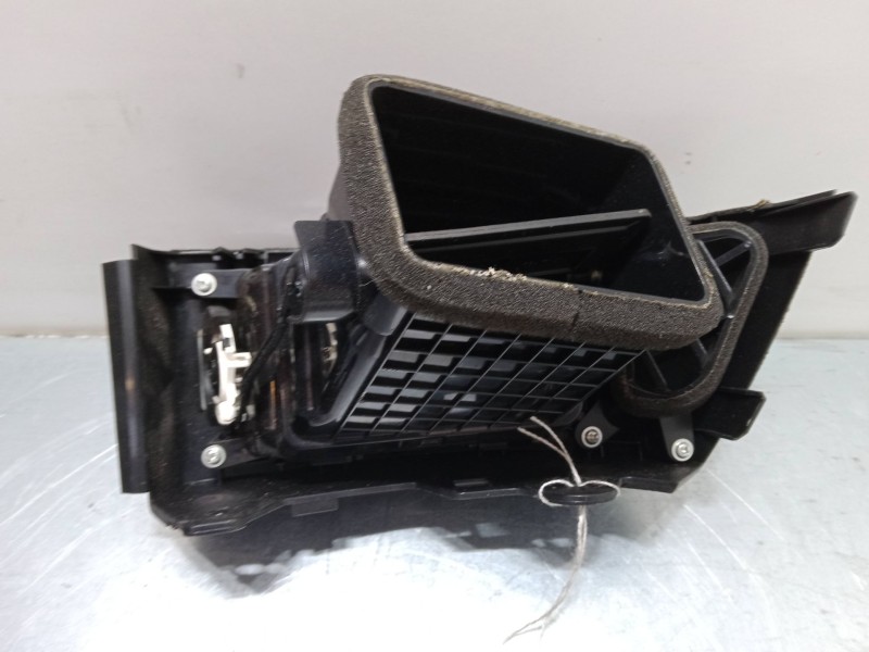 Recambio de aireador izquierdo para hyundai i30 (fd) 1.4 referencia OEM IAM   