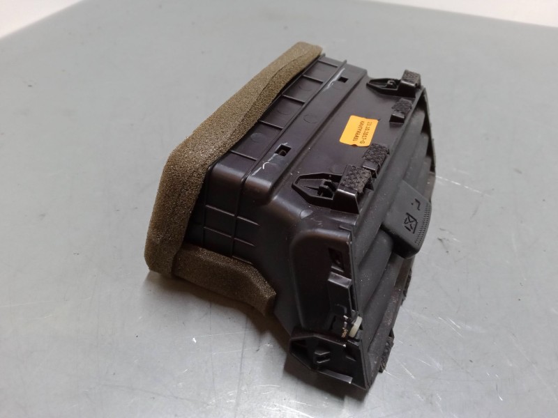 Recambio de aireador central izquierdo para hyundai i20 ii (gb, ib) 1.2 referencia OEM IAM   