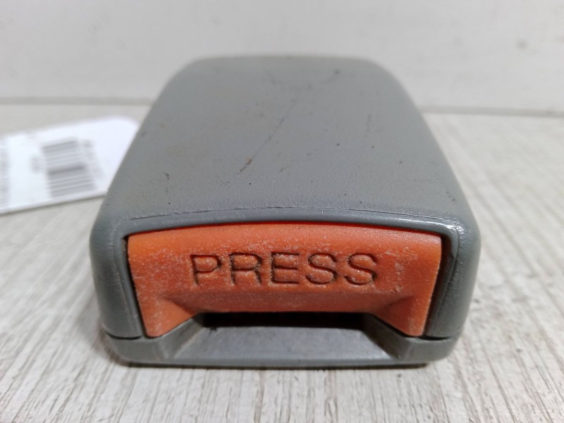 Recambio de anclaje cinturon delantero derecho para nissan micra ii (k11) 1.0 i 16v referencia OEM IAM   