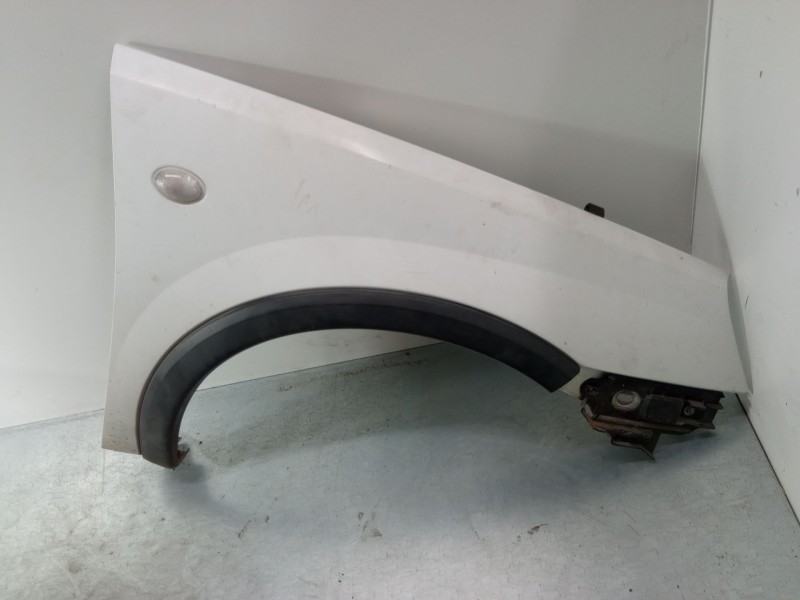 Recambio de aleta delantera derecha para opel combo tour 1.4 referencia OEM IAM   