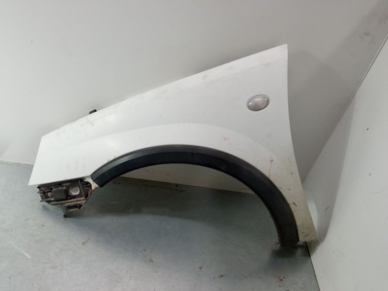 Recambio de aleta delantera izquierda para opel combo tour 1.4 referencia OEM IAM   