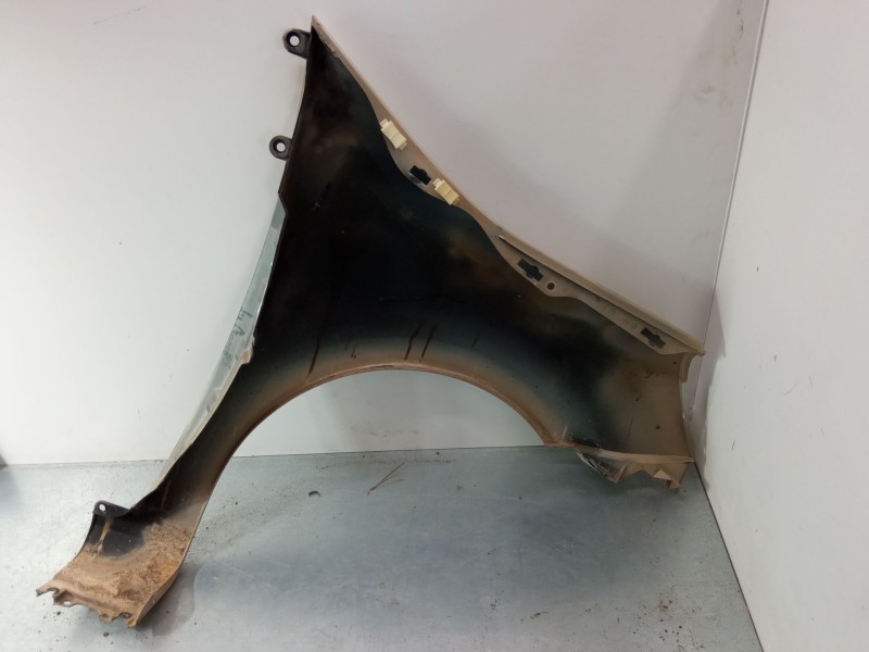 Recambio de aleta delantera izquierda para renault modus / grand modus (f/jp0_) 1.4 (jp01, jp0j) referencia OEM IAM   