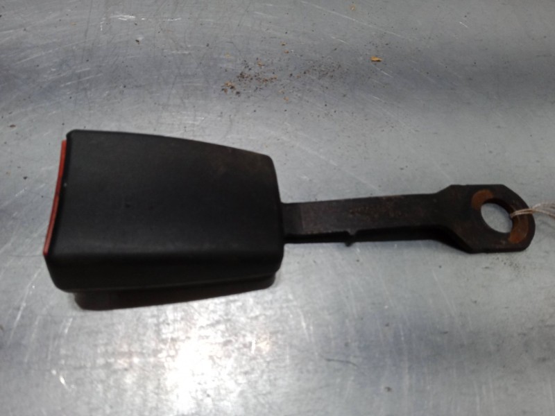 Recambio de anclaje cinturon delantero derecho para nissan micra iii (k12) 1.2 16v referencia OEM IAM   