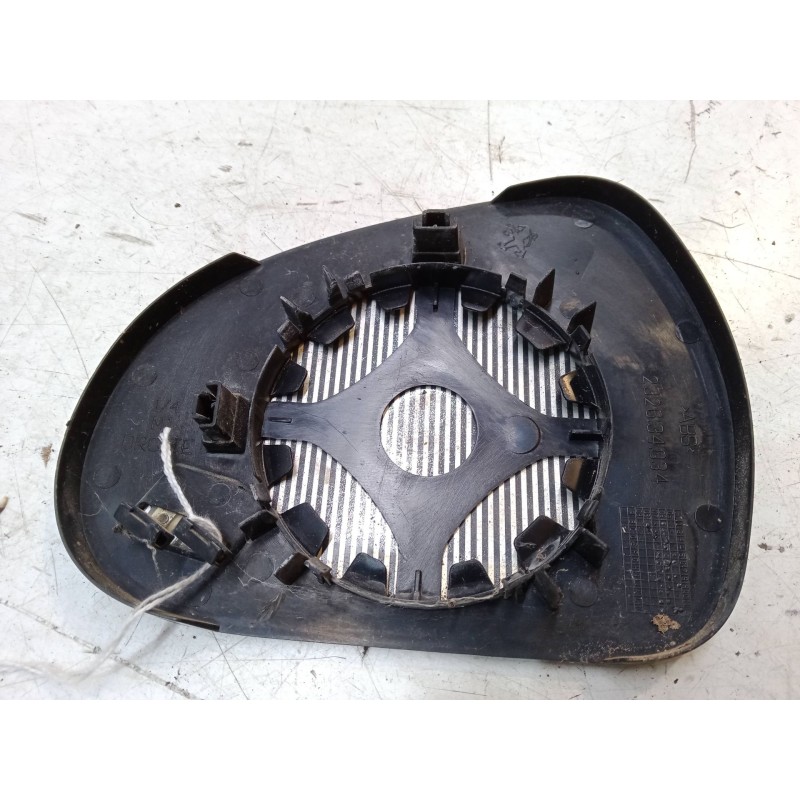 Recambio de cristal retrovisor derecho para peugeot 207 furgoneta/hatchback (wa_, wc_) 1.6 hdi referencia OEM IAM   