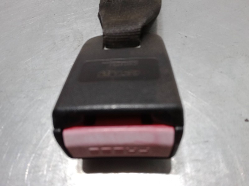 Recambio de anclaje cinturon trasero central para peugeot 206 hatchback (2a/c) 1.4 i referencia OEM IAM   