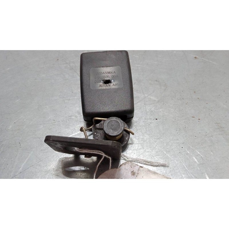 Recambio de anclaje cinturon trasero derecho para mitsubishi colt vi (z3_a, z2_a) 1.3 (z21a) referencia OEM IAM   