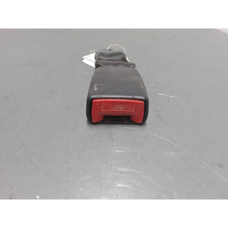 Recambio de anclaje cinturon trasero derecho para citroën berlingo / berlingo first monospace (mf_, gjk_, gfk_) 1.9 d (mfwjz) re