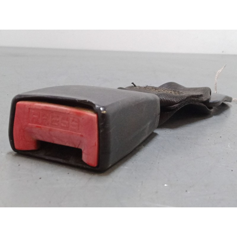 Recambio de anclaje cinturon trasero izquierdo para citroën berlingo / berlingo first monospace (mf_, gjk_, gfk_) 1.9 d (mfwjz) 