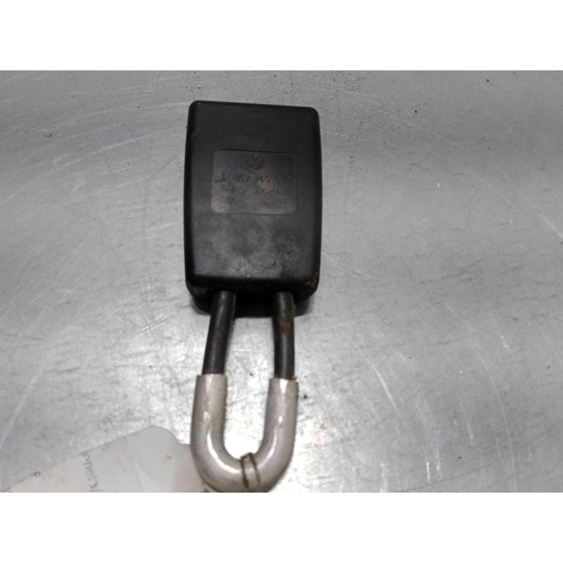 Recambio de anclaje cinturon trasero izquierdo para volkswagen caddy iii furgoneta/monovolumen (2ka, 2kh, 2ca, 2ch) 1.9 tdi refe