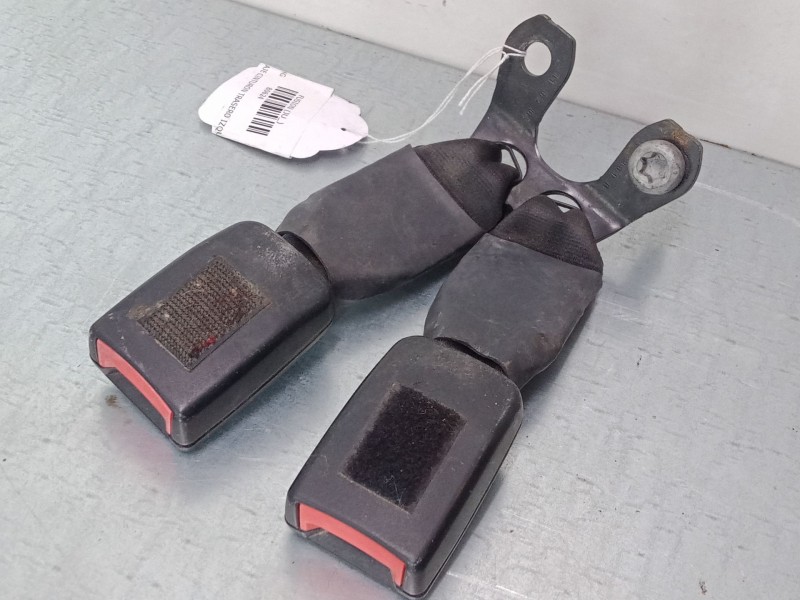 Recambio de anclaje cinturon trasero izquierdo para ford fusion (ju_) 1.4 referencia OEM IAM   