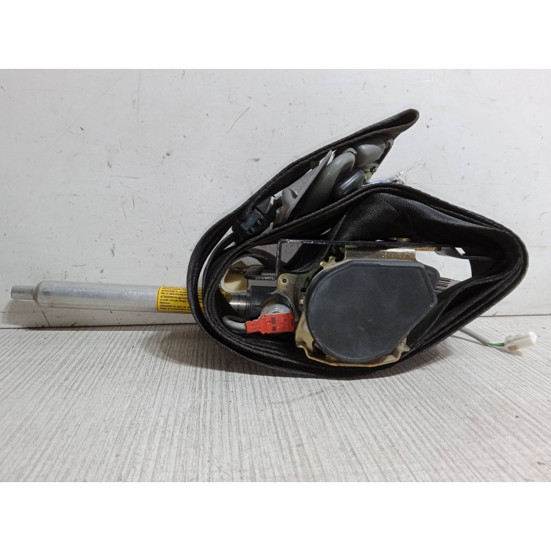Recambio de cinturon con pretensor delantero derecho para nissan micra ii (k11) 1.0 i 16v referencia OEM IAM   