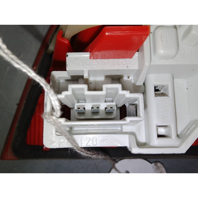 Recambio de piloto trasero porton izquierdo para audi a3 sportback (8pa) 1.6 referencia OEM IAM 8P4945093B  