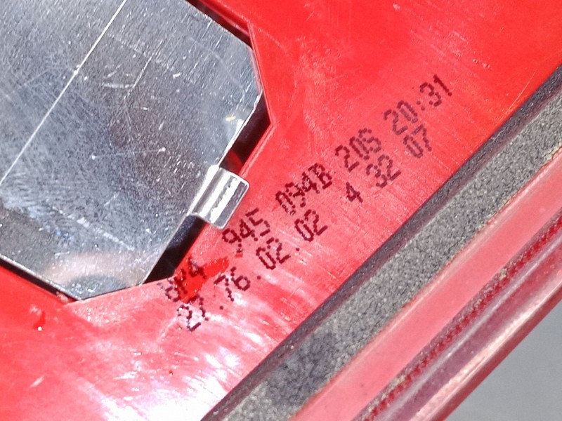 Recambio de piloto trasero porton derecho para audi a3 sportback (8pa) 1.6 referencia OEM IAM 8P4945094B  