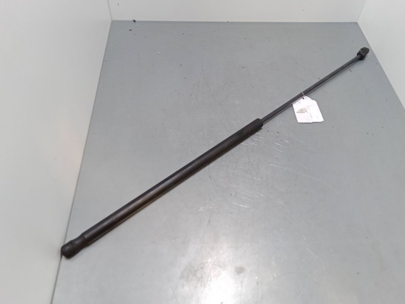 Recambio de amortiguadores capo para audi a3 sportback (8pa) 1.6 referencia OEM IAM 8P0823359B  