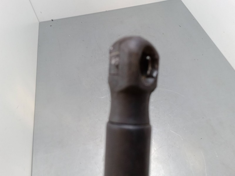 Recambio de amortiguadores capo para audi a3 sportback (8pa) 1.6 referencia OEM IAM 8P0823359B  