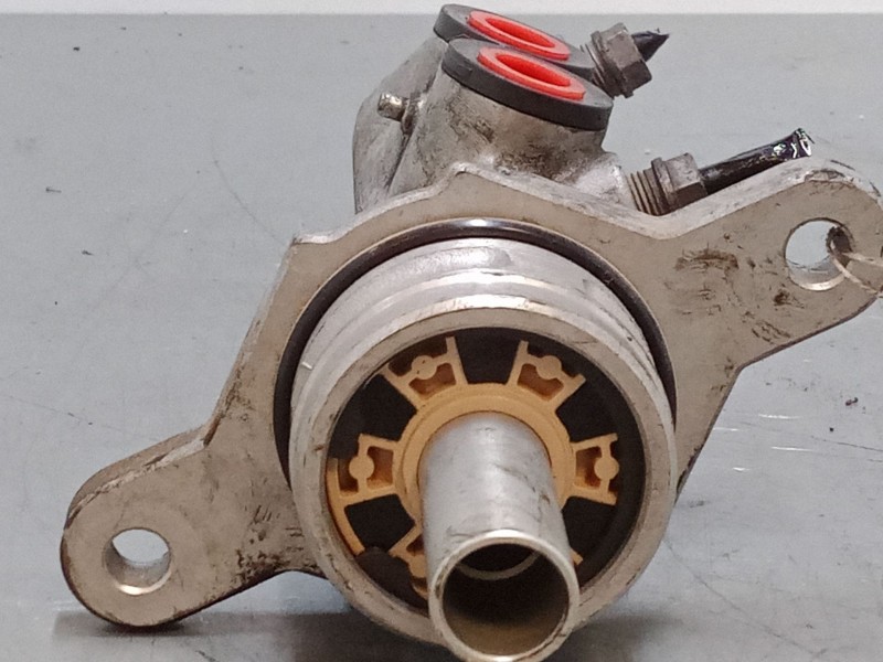 Recambio de bomba freno para audi a3 sportback (8pa) 1.6 referencia OEM IAM 1K1614019F  