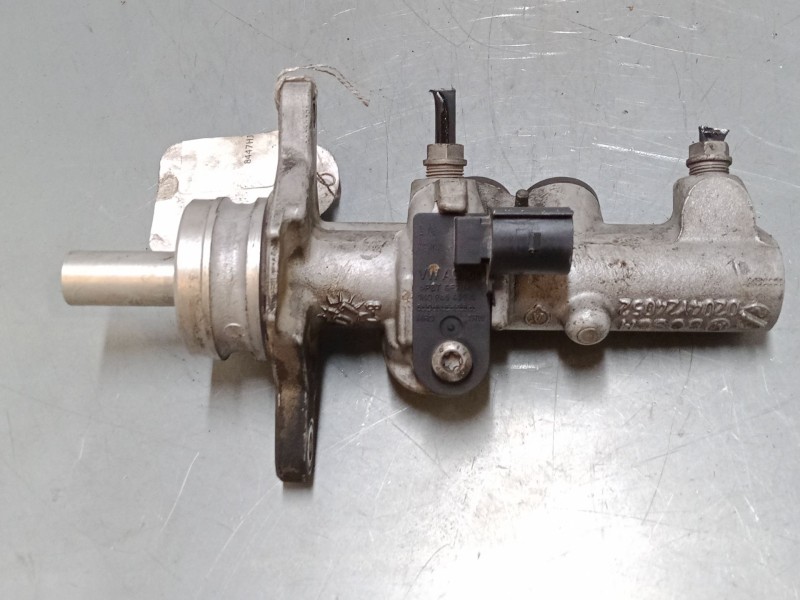 Recambio de bomba freno para audi a3 sportback (8pa) 1.6 referencia OEM IAM 1K1614019F  