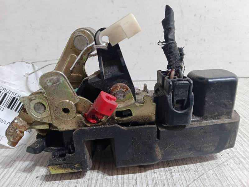 CERRADURA PUERTA DELANTERA DERECHA 