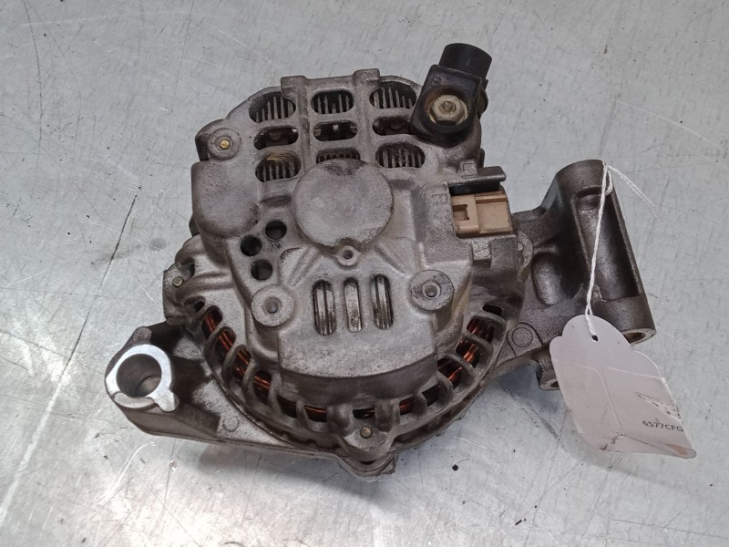 Recambio de alternador para ford fiesta v (jh_, jd_) 1.4 16v referencia OEM IAM A005TA7792  