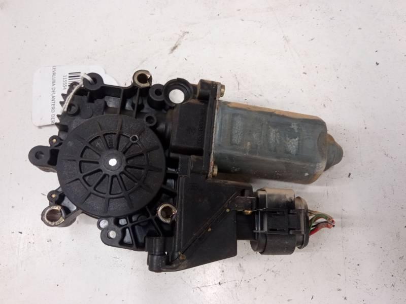 MOTOR ELEVALUNA DELANTERO DERECHO 114180102 