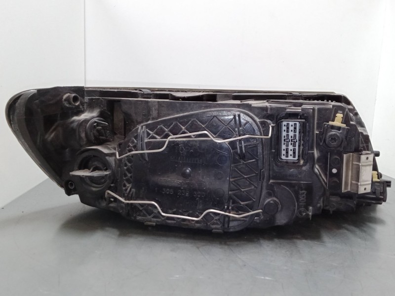 Recambio de faro izquierdo para volvo v50 (545) 2.0 d referencia OEM IAM 30763033lh  0301237201