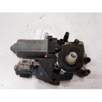 MOTOR ELEVALUNA DELANTERO DERECHO 114180102 