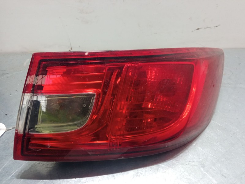 Recambio de piloto trasero derecho para renault clio iv (bh_) 1.5 dci 90 referencia OEM IAM 265502631R  