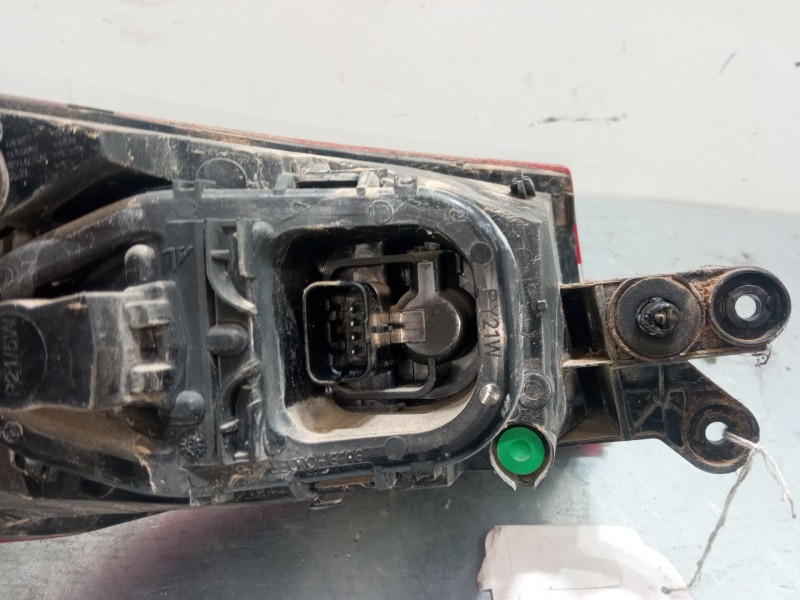 Recambio de piloto trasero derecho para renault clio iv (bh_) 1.5 dci 90 referencia OEM IAM 265502631R  