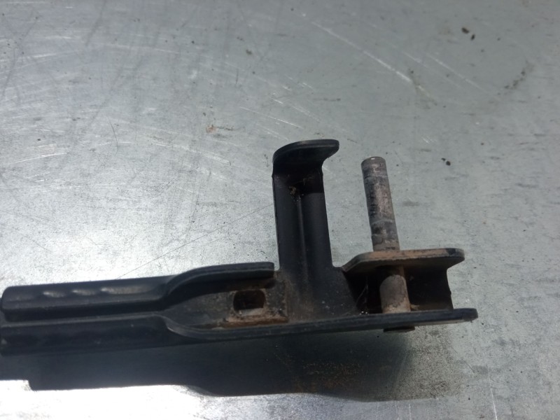 Recambio de brazo limpia delantero derecho para volkswagen caddy iii furgoneta/monovolumen (2ka, 2kh, 2ca, 2ch) 1.9 tdi referenc