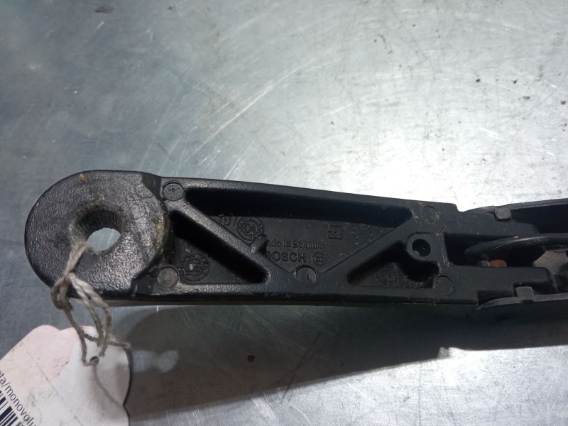 Recambio de brazo limpia delantero derecho para volkswagen caddy iii furgoneta/monovolumen (2ka, 2kh, 2ca, 2ch) 1.9 tdi referenc