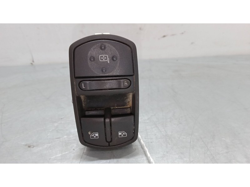Recambio de mando elevalunas delantero izquierdo para opel corsa d (s07) 1.2 (l08, l68) referencia OEM IAM 315625731  
