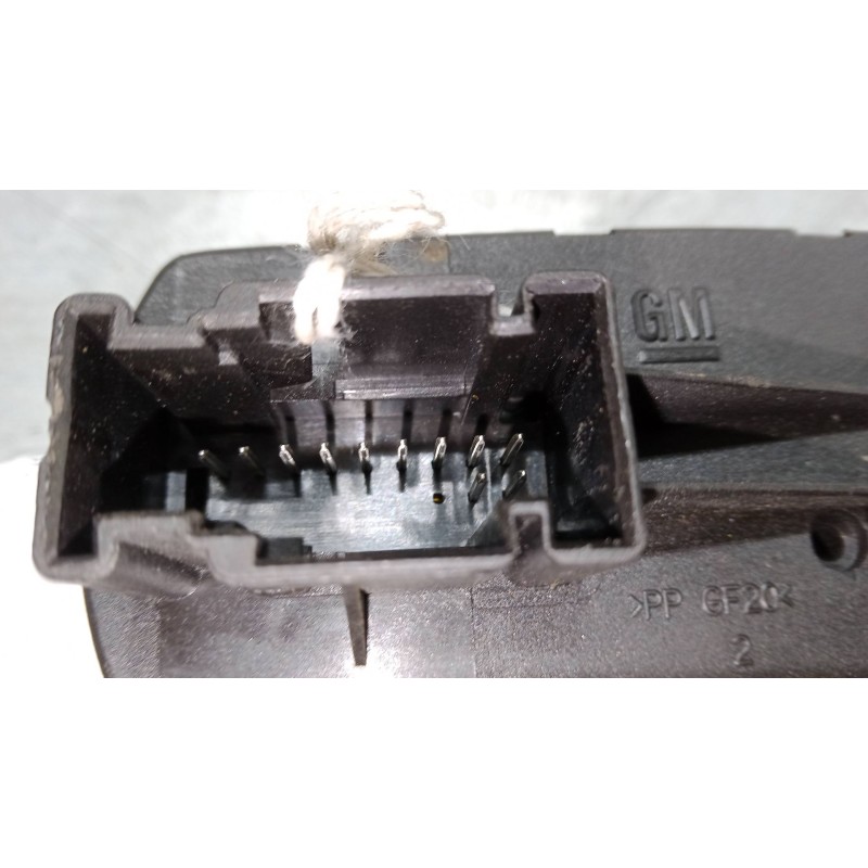 Recambio de mando elevalunas delantero izquierdo para opel corsa d (s07) 1.2 (l08, l68) referencia OEM IAM 315625731  
