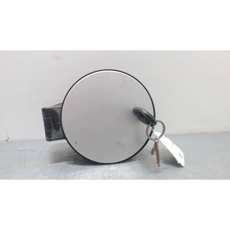 Recambio de tapa exterior combustible para ford fiesta v (jh_, jd_) 1.4 tdci referencia OEM IAM   