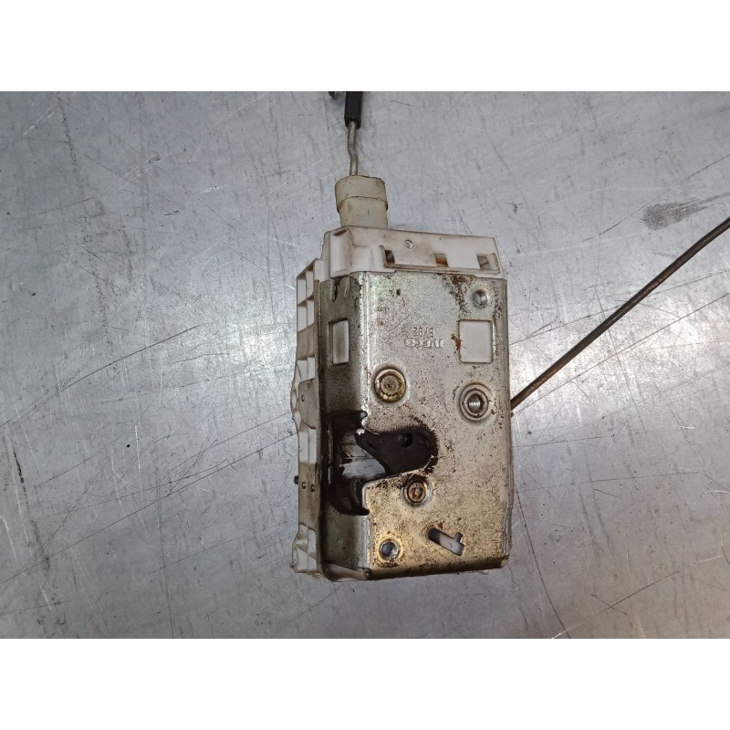 Recambio de cerradura puerta delantera izquierda para iveco stralis ad 260 s 36 y/ps euro5 ad260s36y ps referencia OEM IAM   