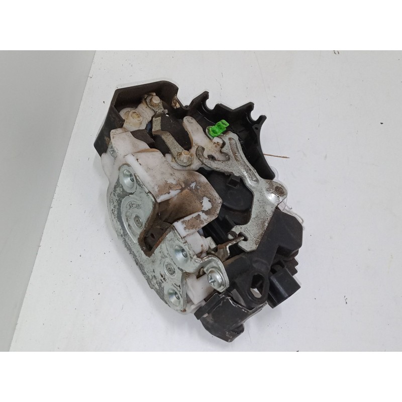 Recambio de cerradura puerta delantera izquierda para mitsubishi colt vi (z3_a, z2_a) 1.3 (z21a) referencia OEM IAM   