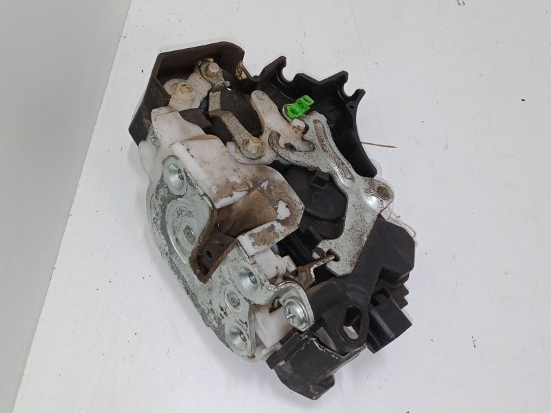 Recambio de cerradura puerta delantera izquierda para mitsubishi colt vi (z3_a, z2_a) 1.3 (z21a) referencia OEM IAM   