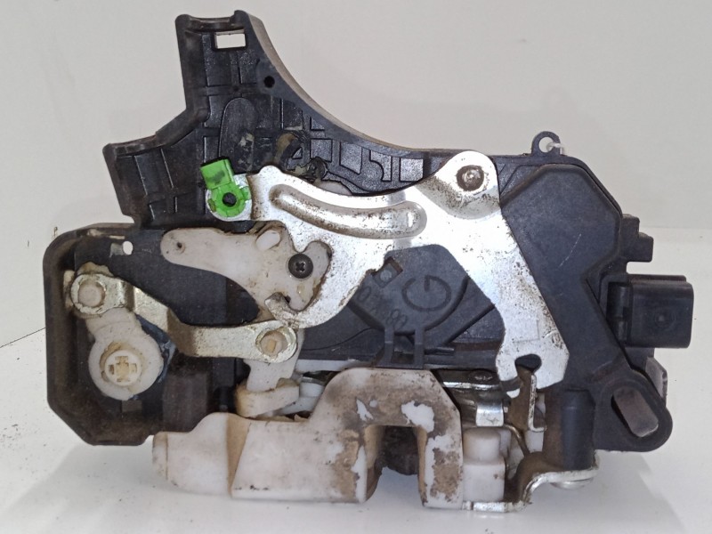 Recambio de cerradura puerta delantera izquierda para mitsubishi colt vi (z3_a, z2_a) 1.3 (z21a) referencia OEM IAM   