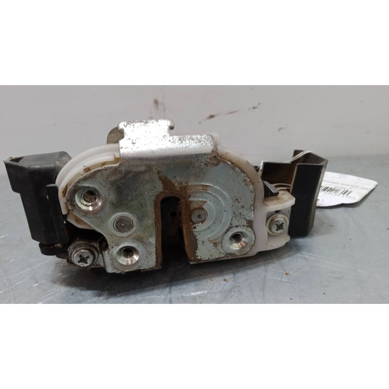 Recambio de cerradura puerta trasera izquierda para mitsubishi colt vi (z3_a, z2_a) 1.3 (z21a) referencia OEM IAM   