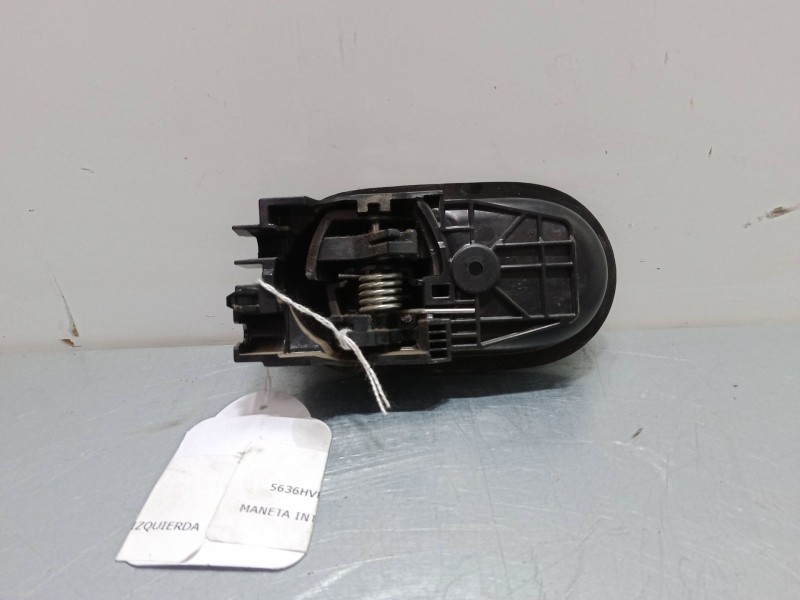 Recambio de maneta interior puerta delantera izquierda para mitsubishi colt vi (z3_a, z2_a) 1.3 (z21a) referencia OEM IAM   