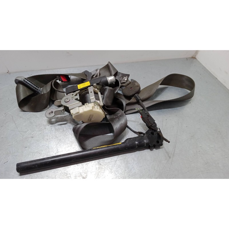 Recambio de cinturon seguridad delantero derecho para renault clio iii (br0/1, cr0/1) 1.5 dci referencia OEM IAM 838217  