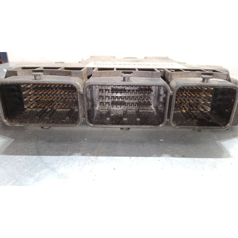 Recambio de centralita motor uce para renault grand scénic ii (jm0/1_) 1.9 dci (jm14) referencia OEM IAM 0281013907  8200705767