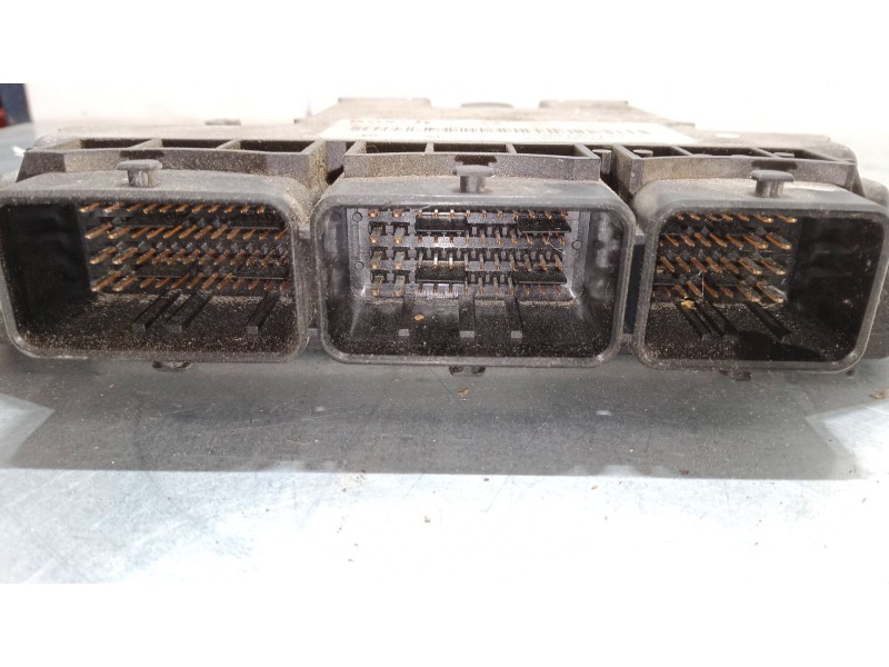 Recambio de centralita motor uce para renault grand scénic ii (jm0/1_) 1.9 dci (jm14) referencia OEM IAM 0281013907  8200705767